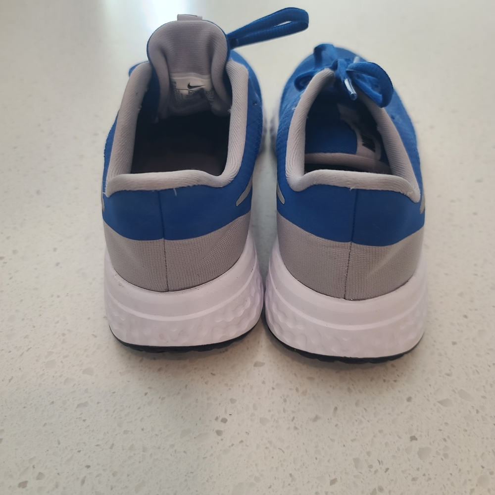 Nike Blue and Gray Running Shoes - Picture 4 of 6